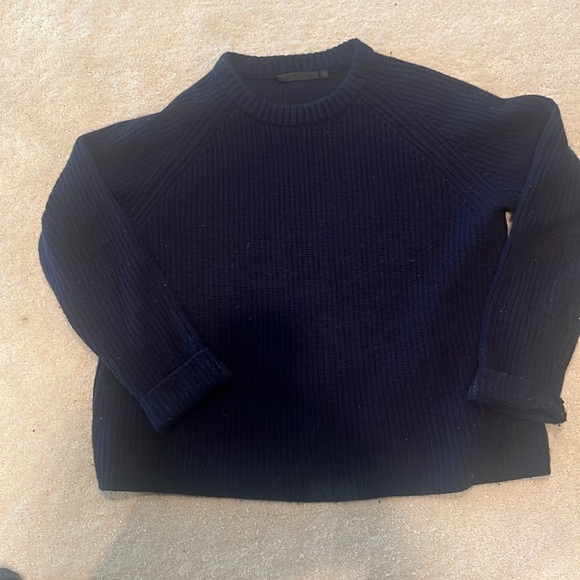Navy blue sweater - Picture 4 of 4